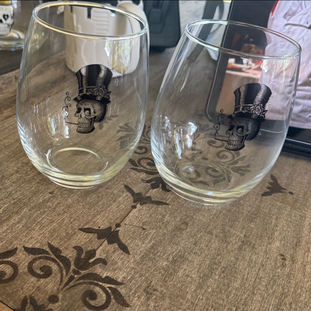 Skull Design Glass Tumblers - Black
